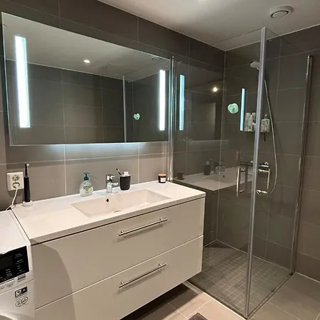 Modern 2 Bedrooms & Private Balcony Daire *