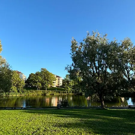 Daire Modern 2 Bedrooms & Private Balcony