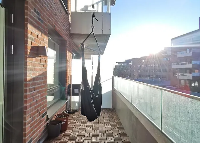 Modern 2 Bedrooms & Private Balcony אוסלו